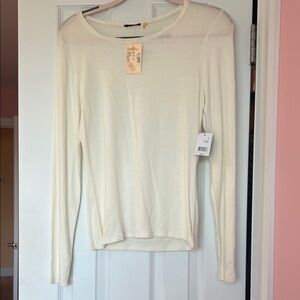 NEW Tahari Soft Cream Long Sleeve Blouse